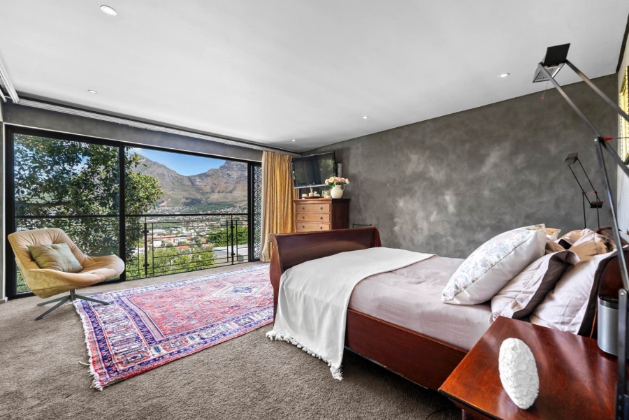 2 Bedroom Property for Sale in Tamboerskloof Western Cape
